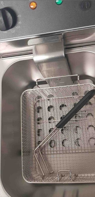 Euromax elektrische enkele friteuse Linea Nero 1026N